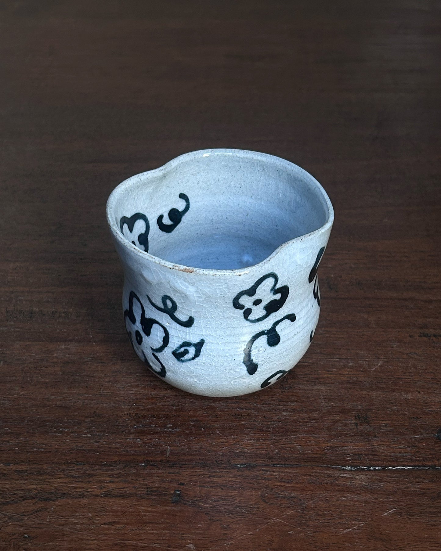 Black Flower Soft Edge Cup
