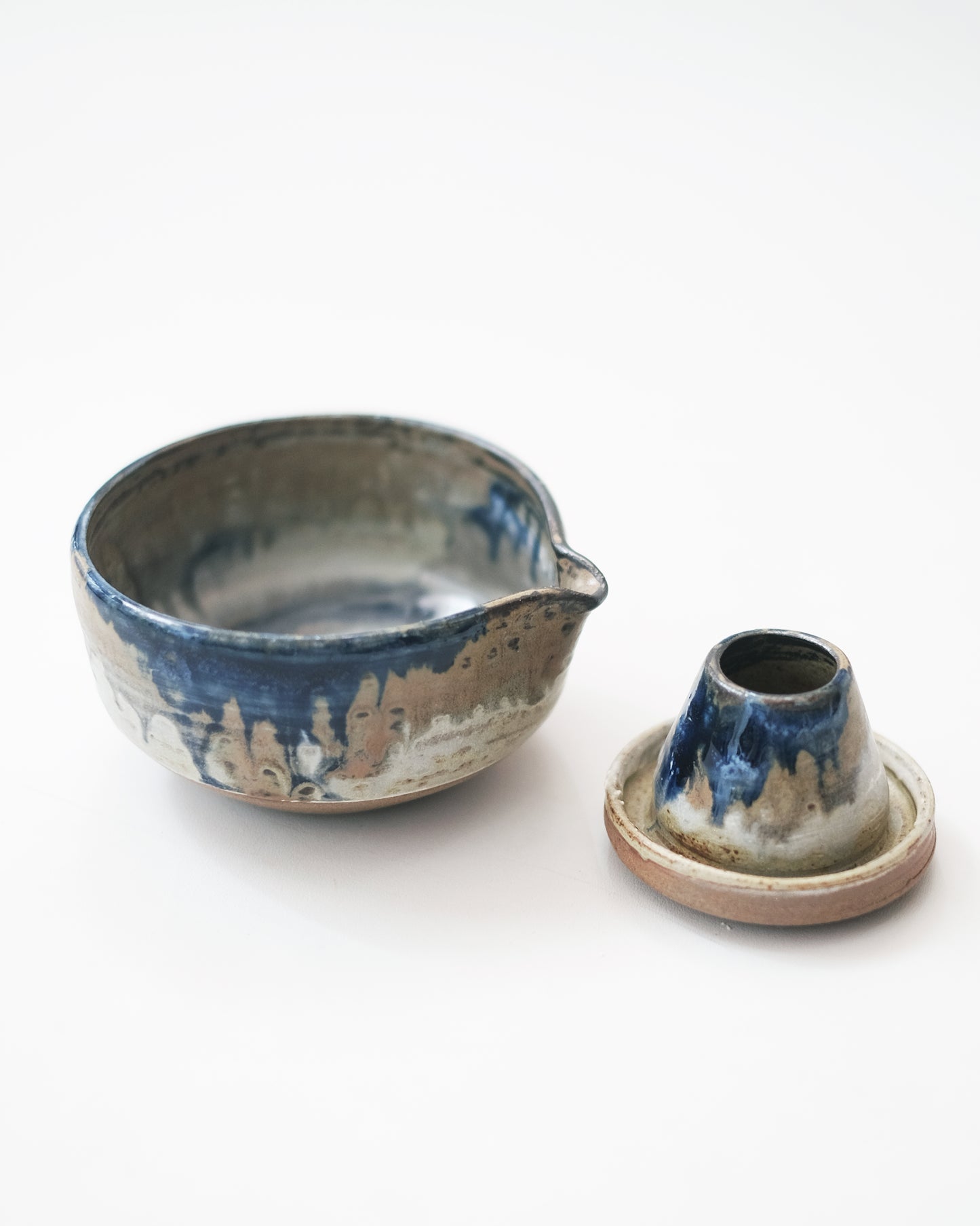 Blu Melted Spout Bowl
