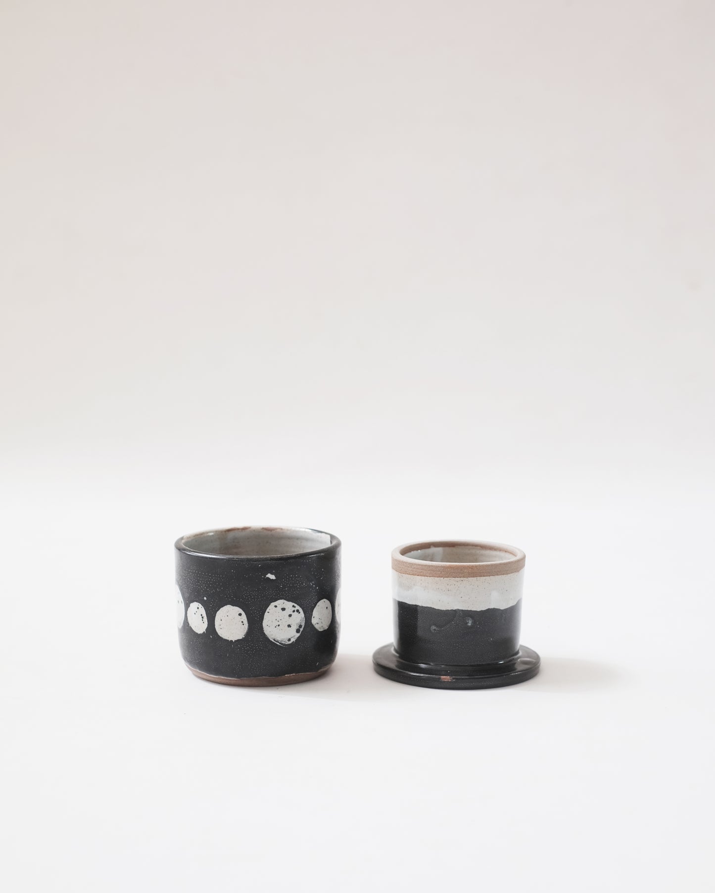 Black Moon Butter-bell Cup