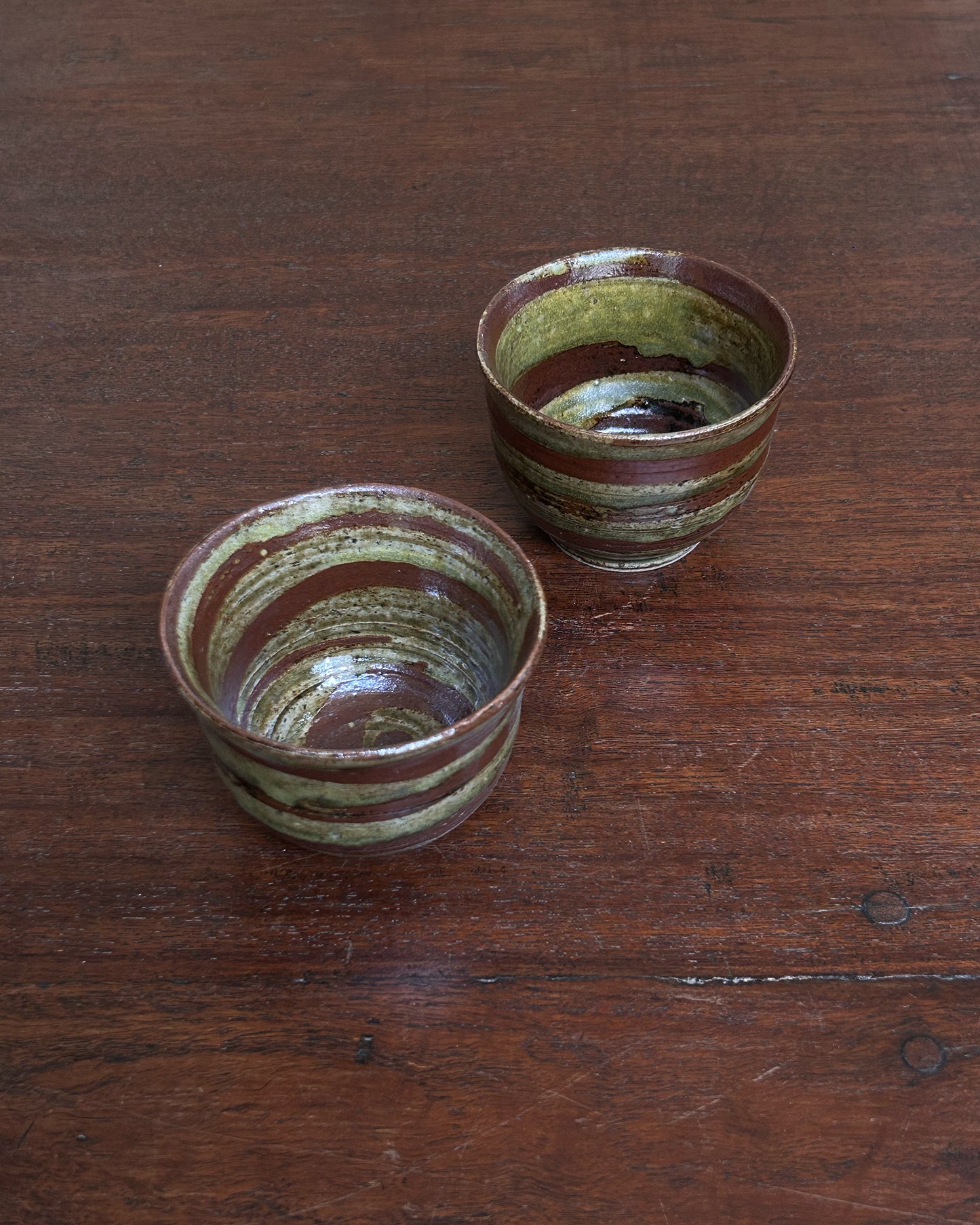 olive brush cup
