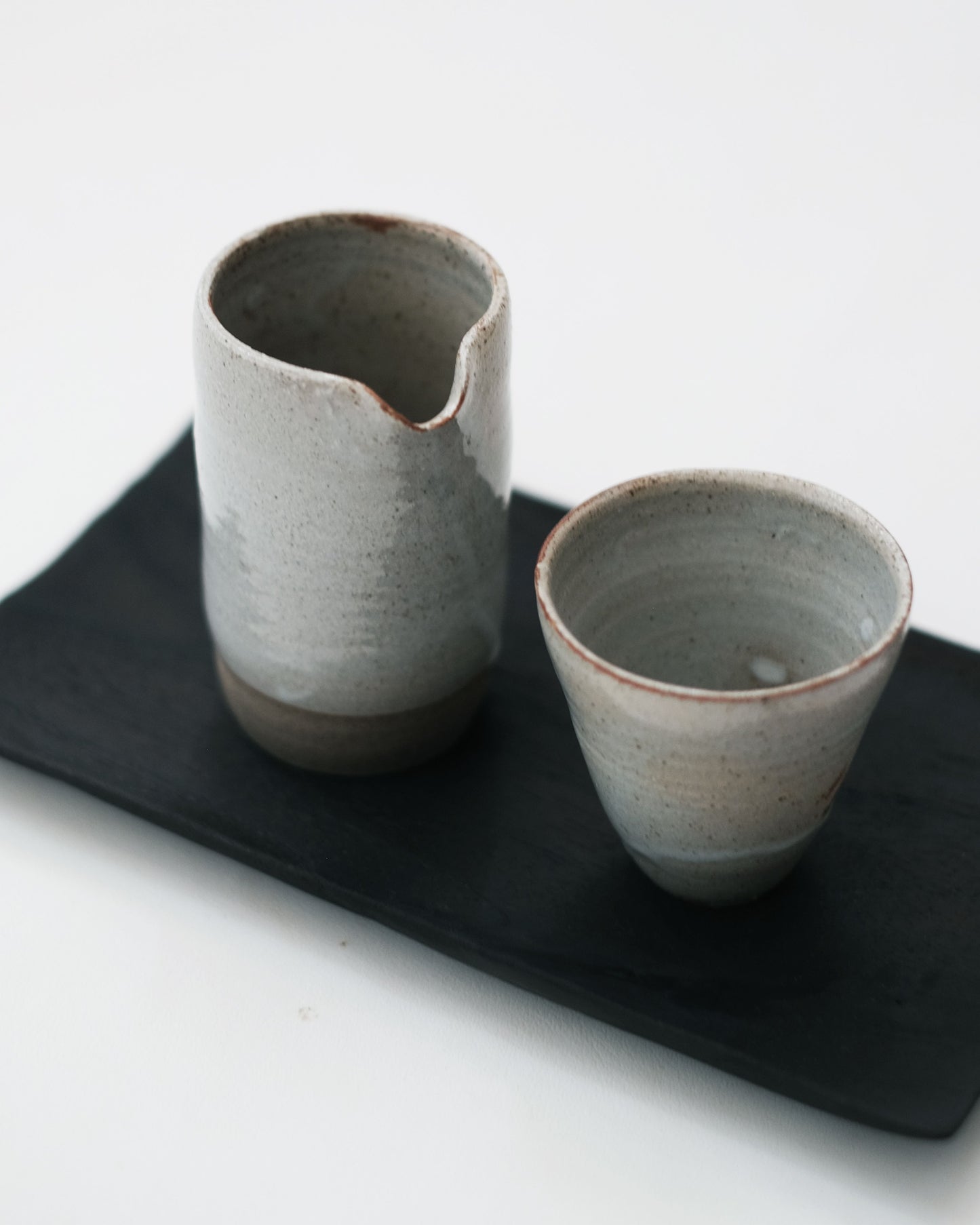 Shiro Jug Set
