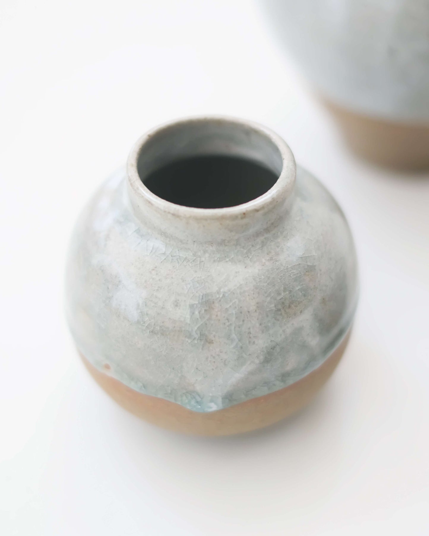 Shiro Vase I