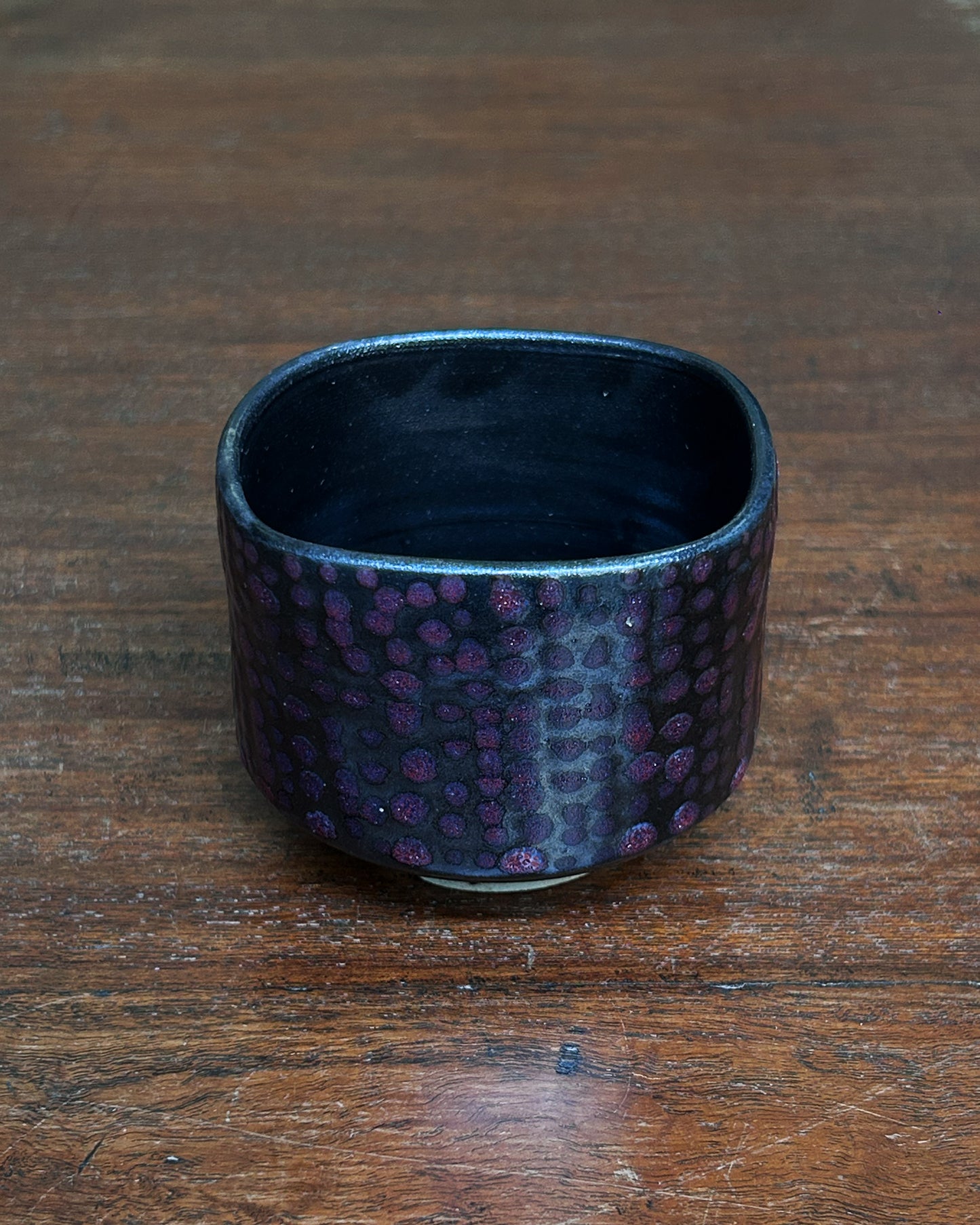 Dott Magenta Square Cup