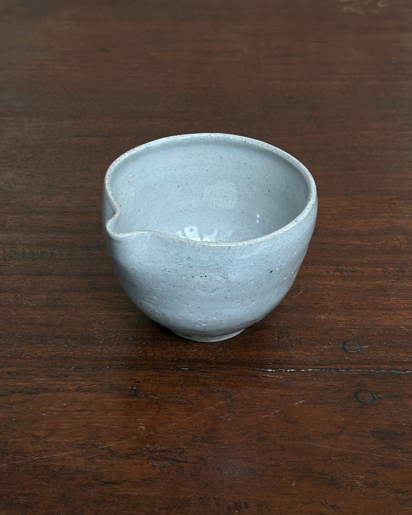 Dotto White on White Katakuchi #5026