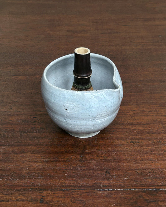 Dotto White on White Katakuchi #5126