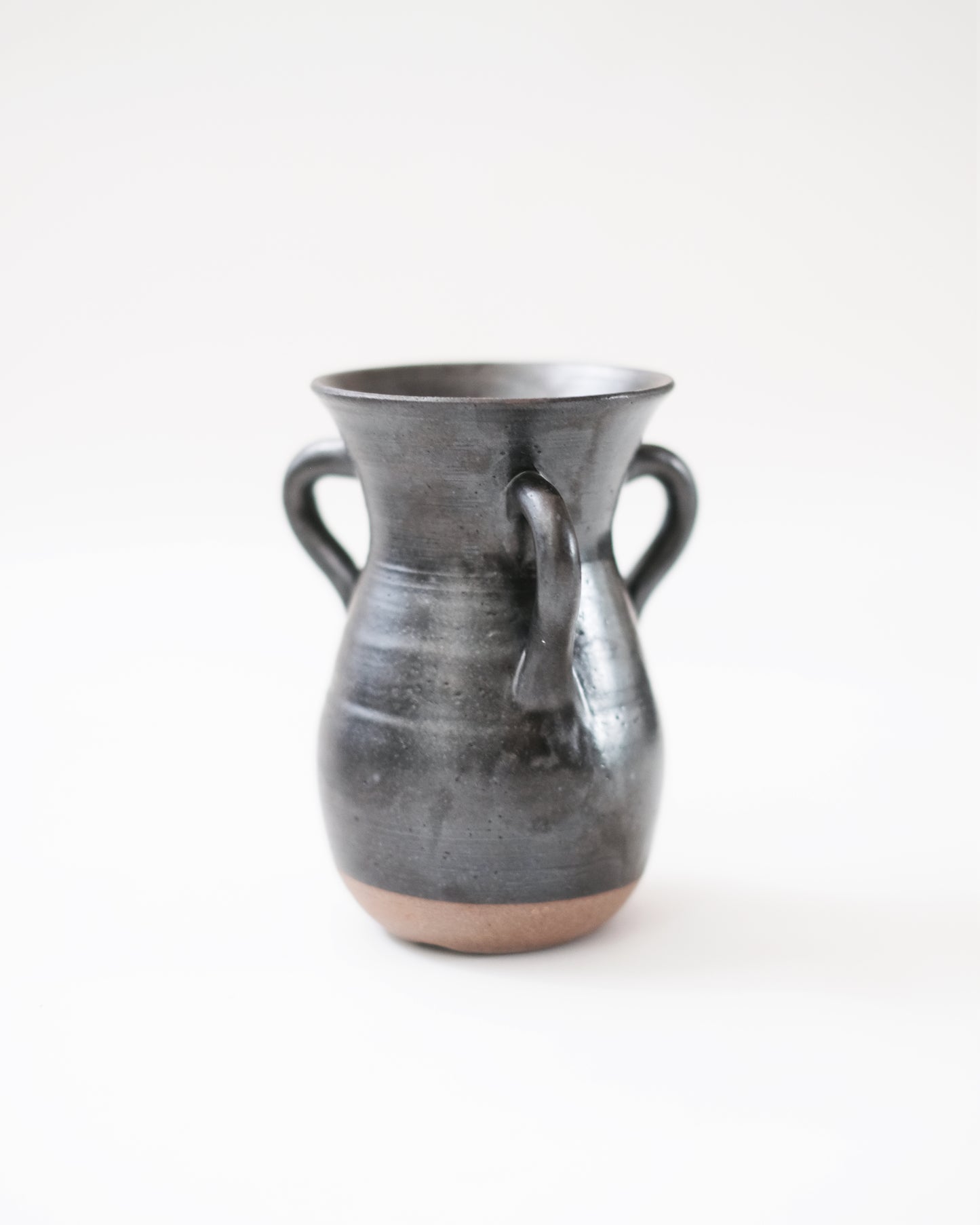 Black Trea vase