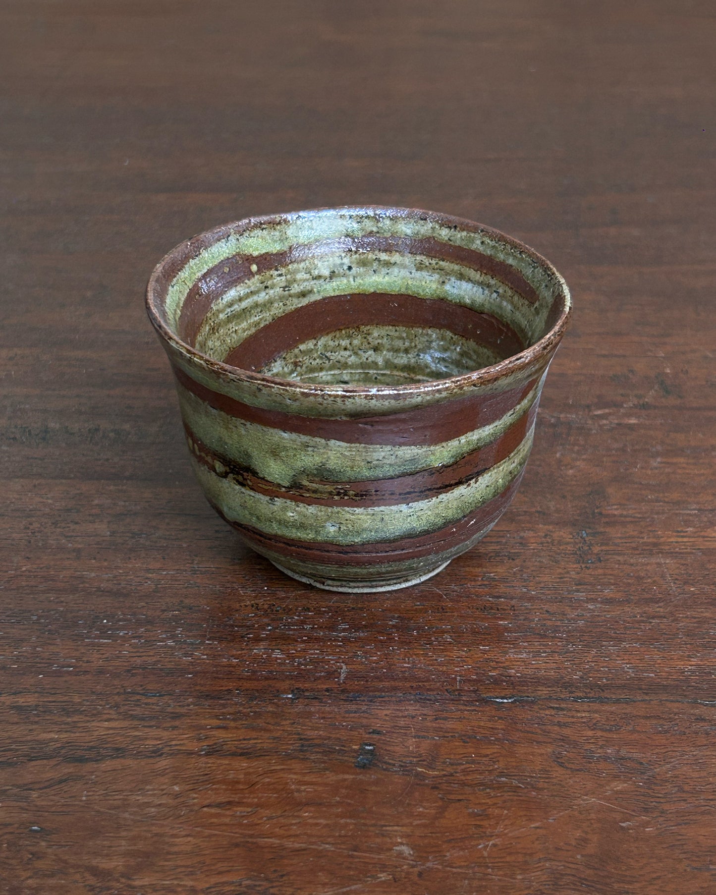 olive brush cup