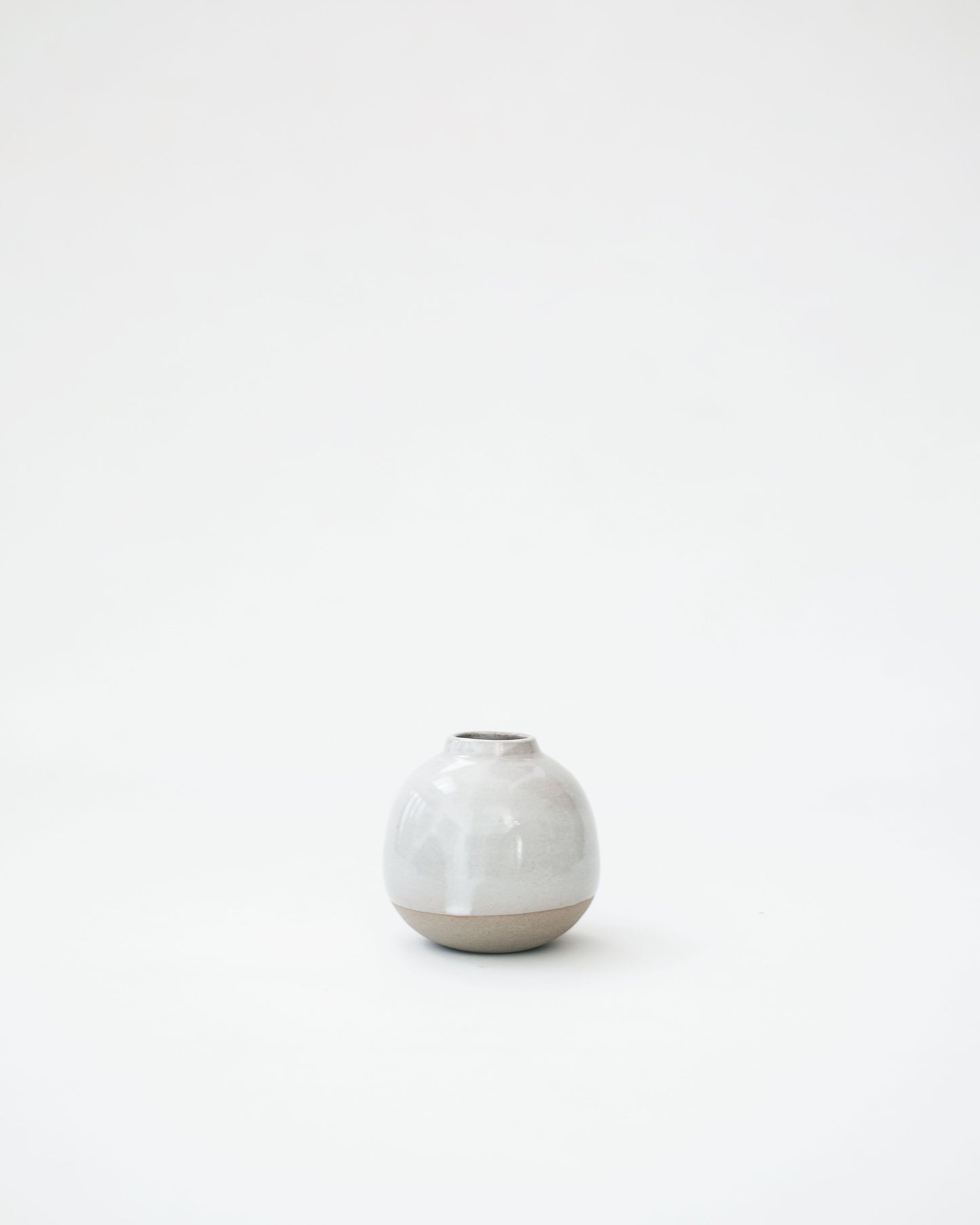 Shiro Vase III